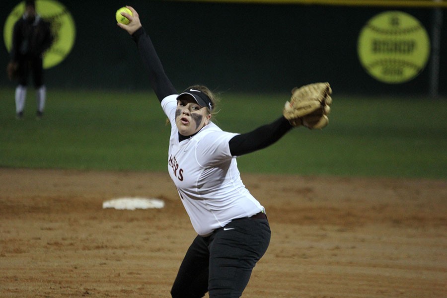 Lexi Shafer pitches in the non-district Leander game.