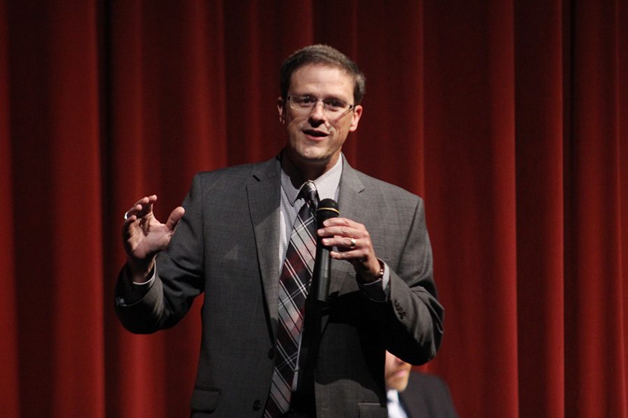 Superintendent Bret Champion speaks at the sophomores Rouse Scholars ceremony in April 2015.